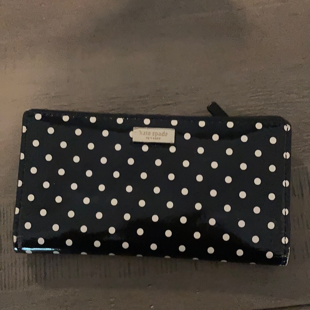 Kate Spade Polka Dot wallet